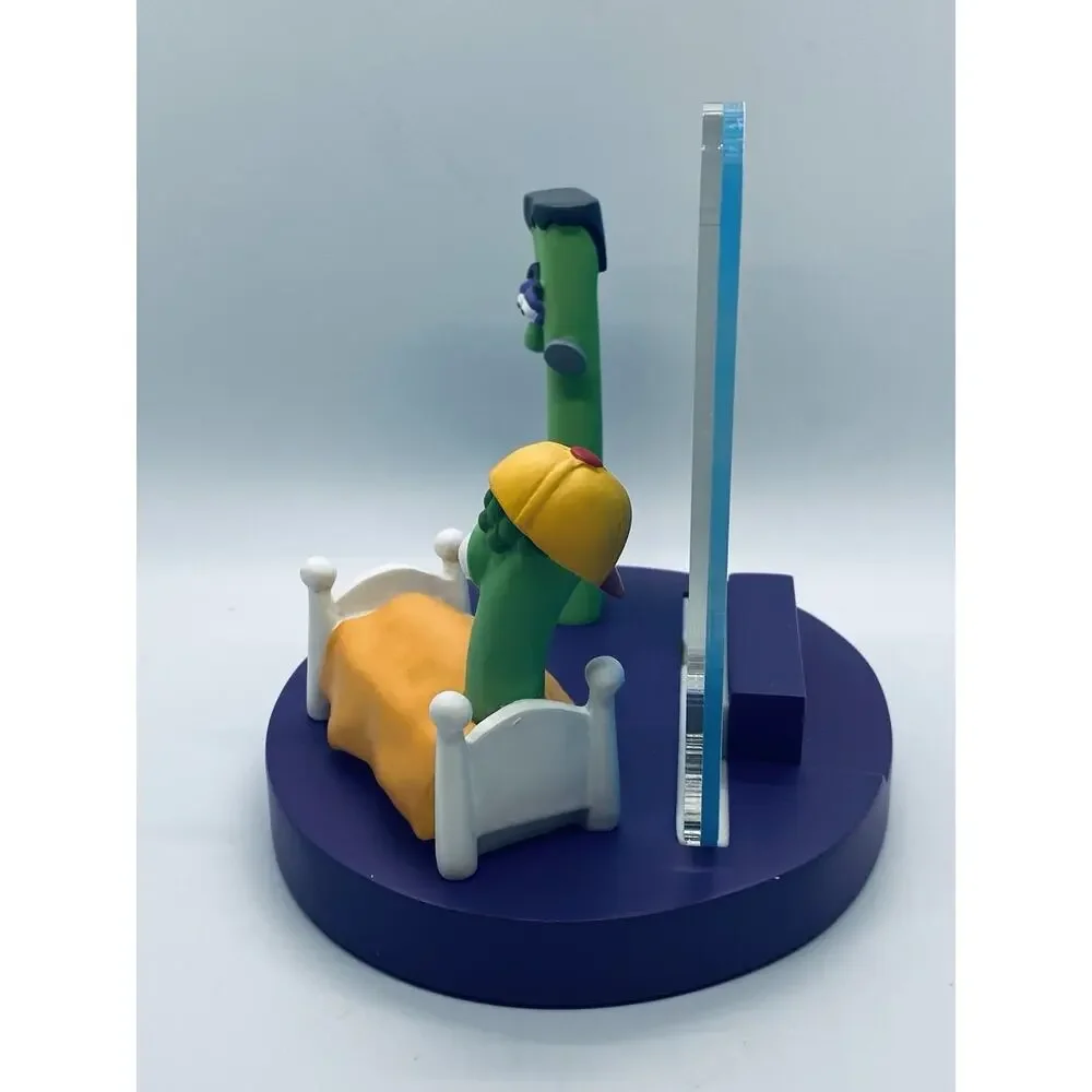 Vintage 1999 Veggie Tales Hallmark God Is Bigger Than The Boogeyman Figurine New